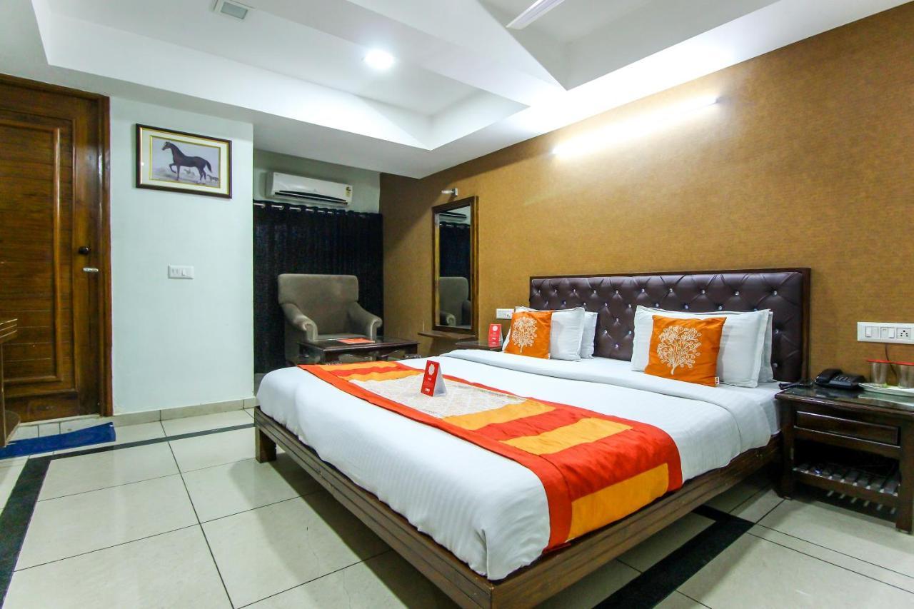 Hotel Seven Ahmedabad Extérieur photo