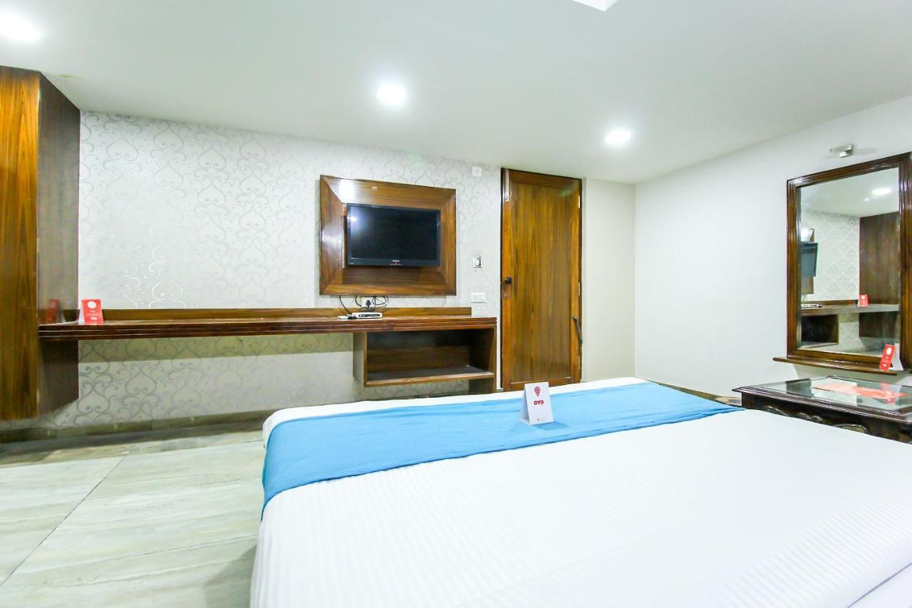 Hotel Seven Ahmedabad Extérieur photo