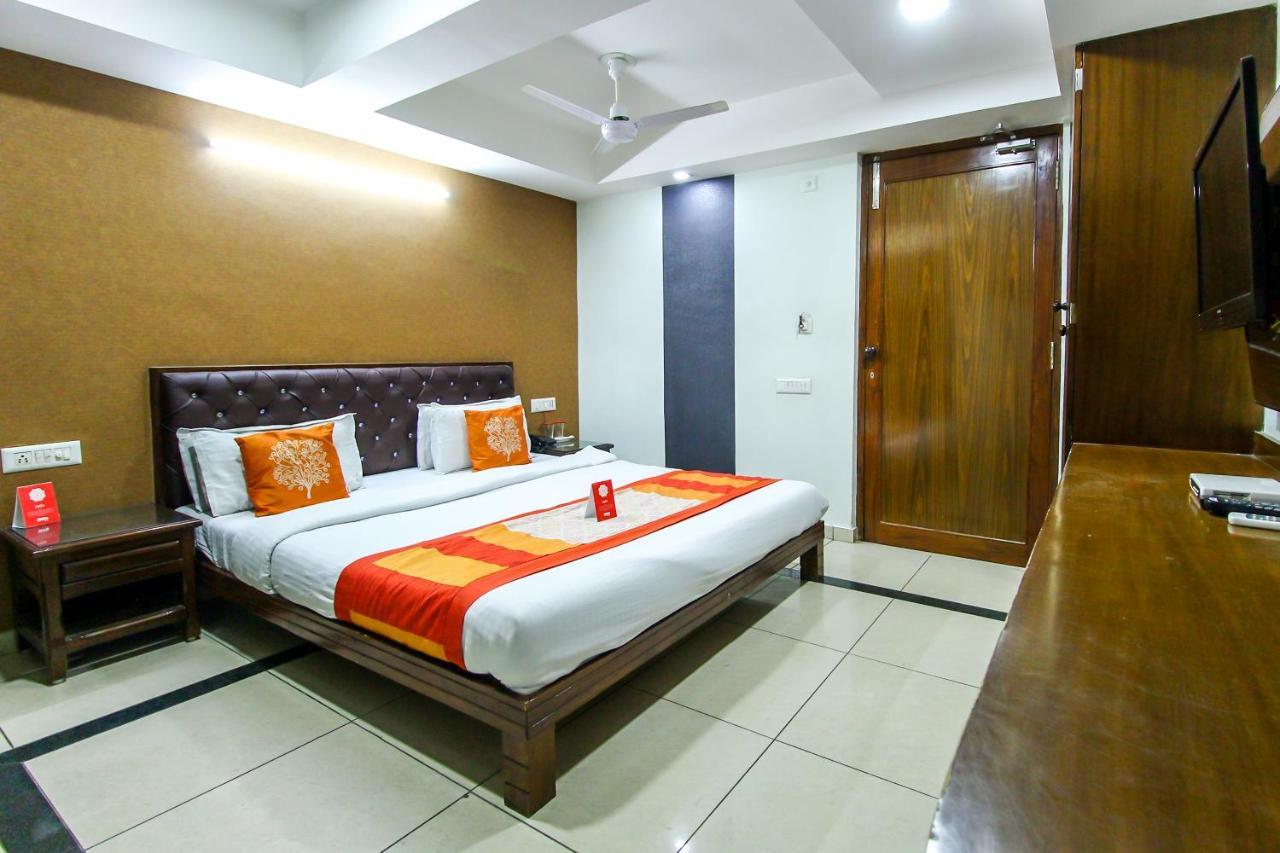 Hotel Seven Ahmedabad Extérieur photo