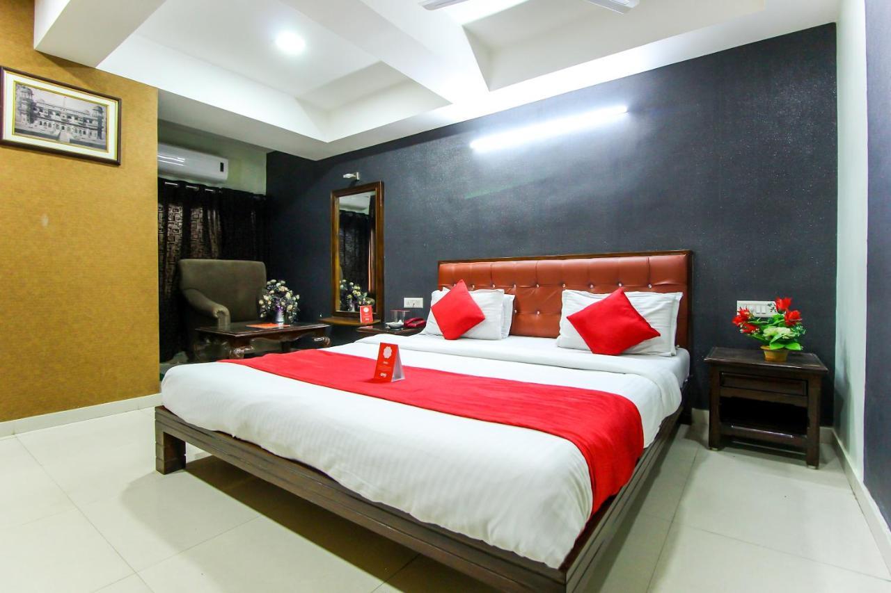 Hotel Seven Ahmedabad Extérieur photo