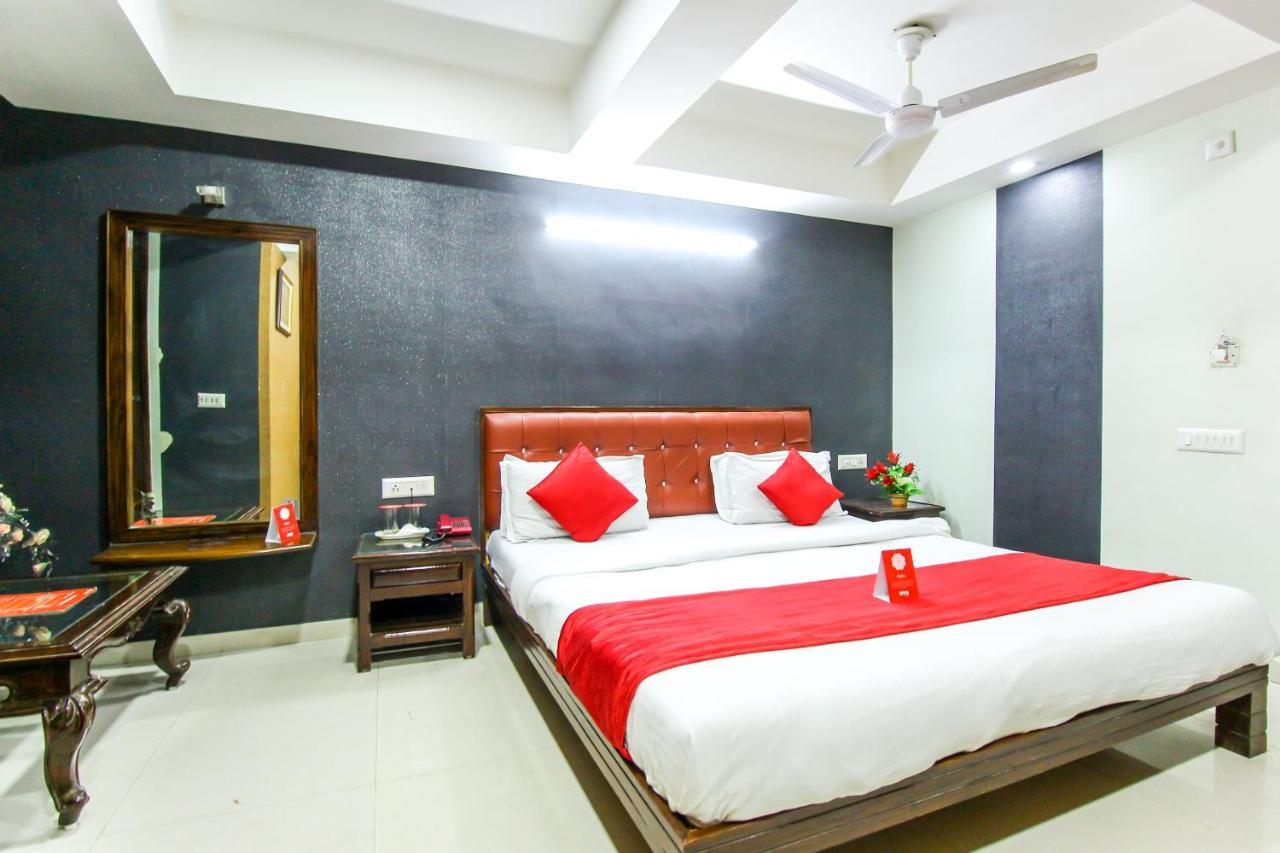 Hotel Seven Ahmedabad Extérieur photo