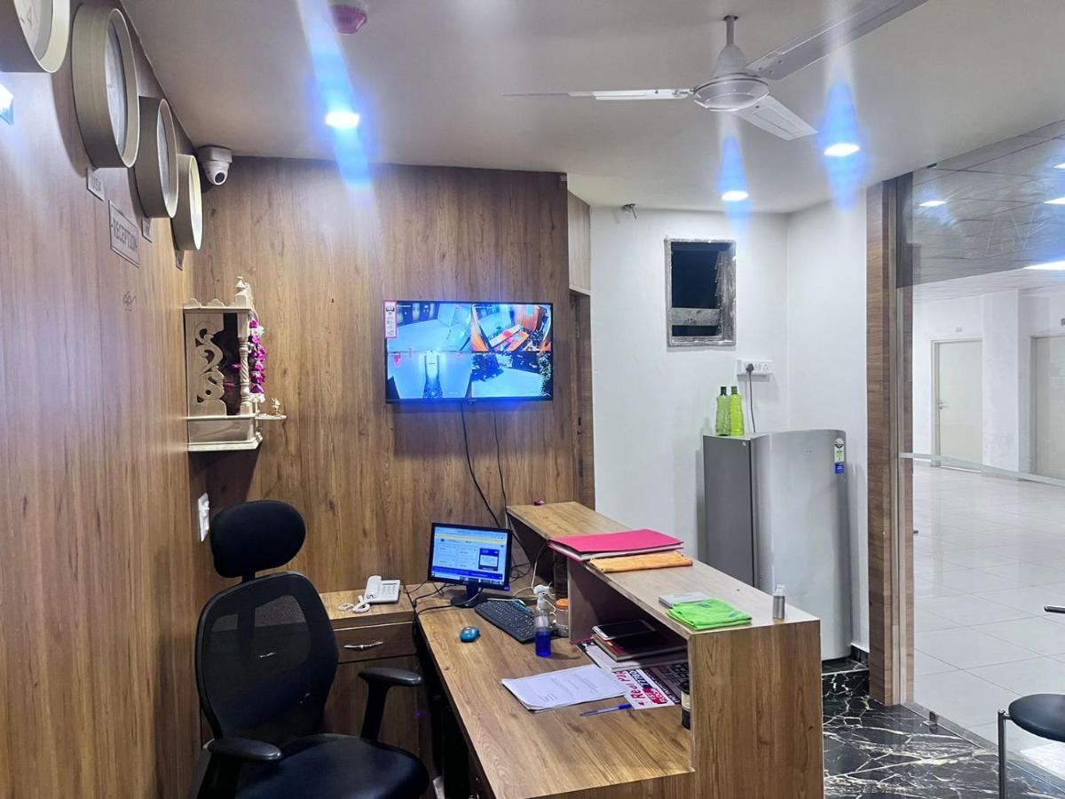Hotel Seven Ahmedabad Extérieur photo