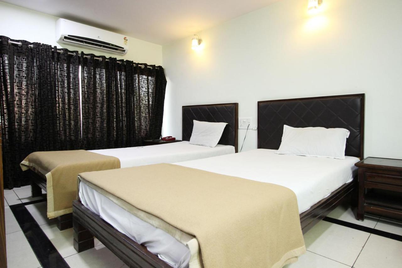 Hotel Seven Ahmedabad Extérieur photo