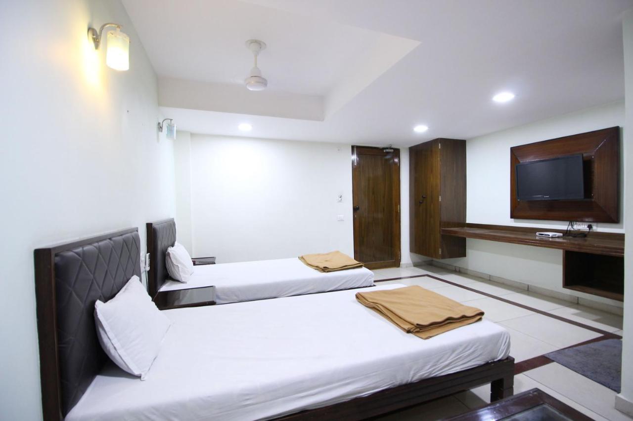 Hotel Seven Ahmedabad Extérieur photo
